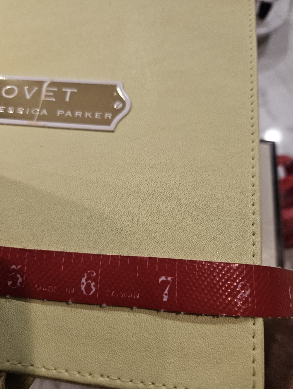 Box - Picture 5 of 10